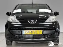 Foto van kenteken 04-HSL-7