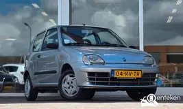 Foto van kenteken 04-RV-TR