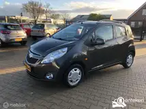 Foto van kenteken 09-NLG-8
