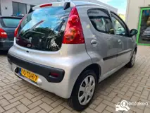 Foto van kenteken 10-TDH-7