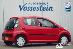 Foto van kenteken 10-XJ-DV