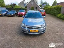 Foto van kenteken 12-NFK-1