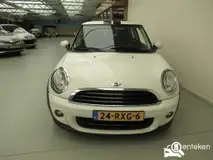 Foto van kenteken 24-RXG-6