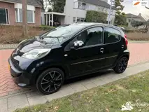 Foto van kenteken 24-TL-TR
