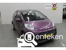 Foto van kenteken 2-TNH-10