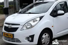 Foto van kenteken 33-NNJ-8