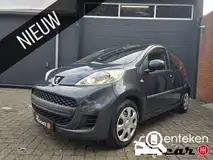 Foto van kenteken 37-LPB-4