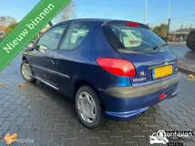 Foto van kenteken 53-FJ-KG