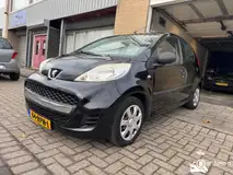 Foto van kenteken 64-RPN-1