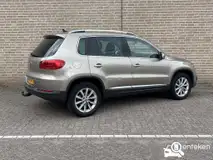 Foto van kenteken 64-XNF-5