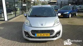 Foto van kenteken 6-ZLH-94