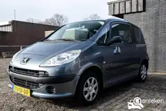 Foto van kenteken 73-SF-DF