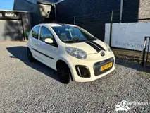 Foto van kenteken 74-XTF-8