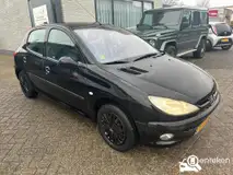 Foto van kenteken 76-LH-RK