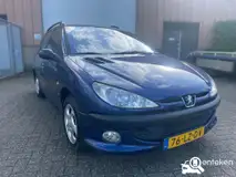 Foto van kenteken 76-LZ-DV