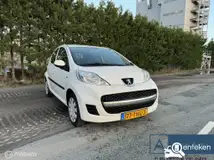Foto van kenteken 77-THG-3