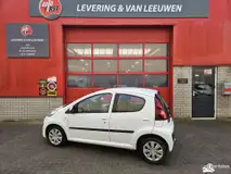 Foto van kenteken 77-XXF-2