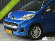Foto van kenteken 82-RLB-4