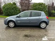 Foto van kenteken 84-PNF-9