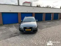 Foto van kenteken 8-XDZ-32