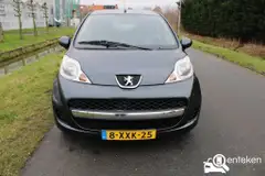 Foto van kenteken 8-XXK-25