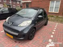 Foto van kenteken 93-RVH-9