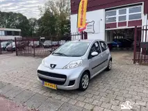 Foto van kenteken 94-KHN-8