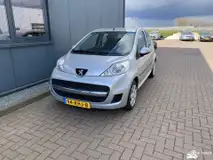 Foto van kenteken 94-RHJ-8