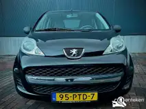 Foto van kenteken 95-PTD-7
