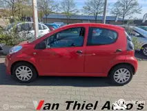 Foto van kenteken 9-TJL-75