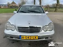 Foto van kenteken H-042-LK