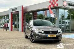 Foto van kenteken J-882-DZ Foto van kenteken J-882-DZ
