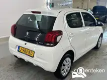 Foto van kenteken J-983-BD