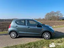 Foto van kenteken KT-200-F