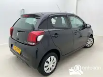 Foto van kenteken L-024-TZ