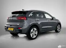 Foto van kenteken L-212-TZ