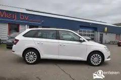 Foto van kenteken L-243-XX