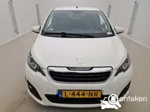 Foto van kenteken L-444-NR