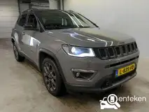 Foto van kenteken L-835-FD