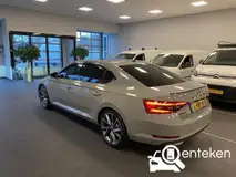 Foto van kenteken L-987-SJ