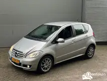 Foto van kenteken L-989-LF