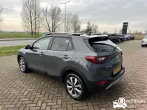 Foto van kenteken P-555-RF