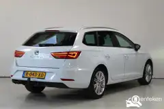 Foto van kenteken R-043-XD