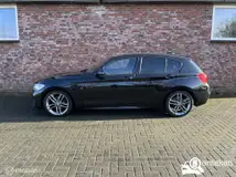 Foto van kenteken R-302-GN