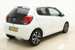 Foto van kenteken ST-644-P