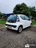 Foto van kenteken TN-677-G