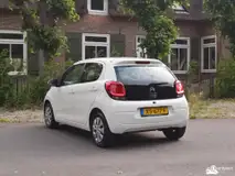 Foto van kenteken XS-677-F