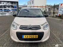 Foto van kenteken XX-702-D