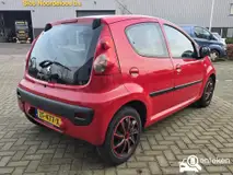 Foto van kenteken ZF-477-X