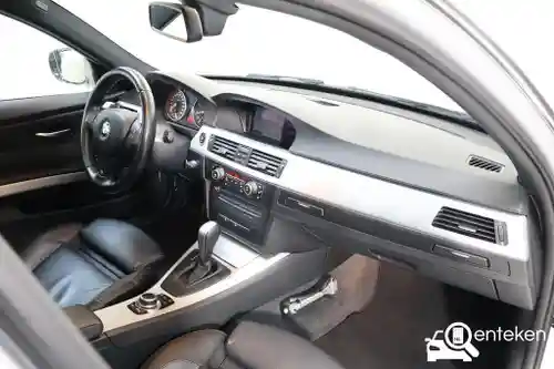 BMW 325i Touring 2010